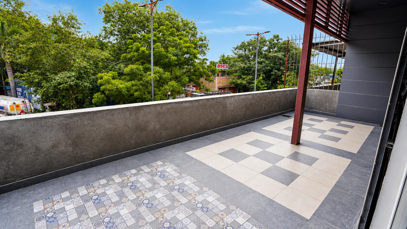 Commercial Office Balcony at HP Market